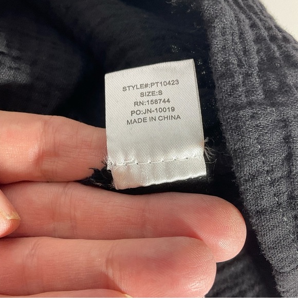 P Cill Black Tank Top w/Adjustable Button Wide Ruffle Straps & Flowing Bodice SM - Picture 15 of 16